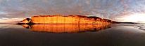 Torrey Pines State Beach, sandstone cliffs rise above the beach at Torrey Pines State Reserve. Torrey Pines State Reserve, San Diego, California, USA. Image #27196