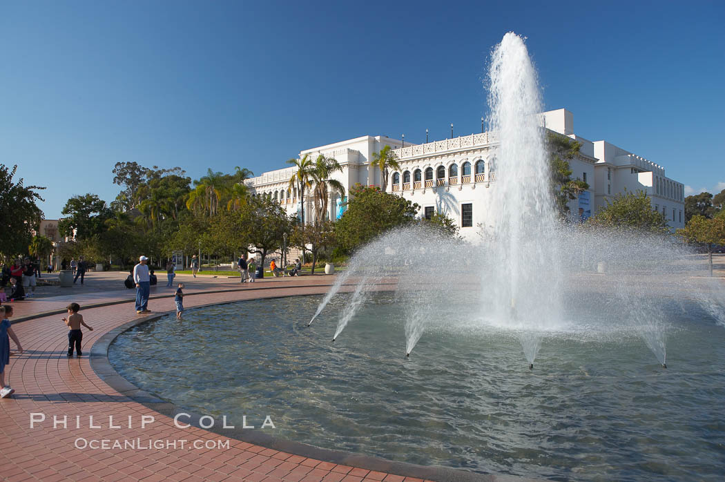 The Bea Evenson Foundation is the centerpiece of the Plaza de Balboa in Balboa Park, San Diego.  The San Diego Natural History Museum is seen in the background. California, USA, natural history stock photograph, photo id 14593