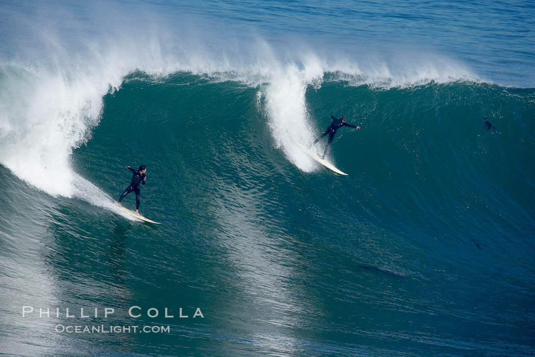 La Jolla Cove only breaks on really big swells.  Giant surf and big waves nail Southern California, December 21, 2005. USA, natural history stock photograph, photo id 14813