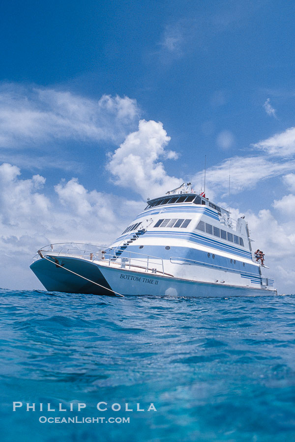 Boat Bottom Time II on Little Bahama Banks., natural history stock photograph, photo id 05638