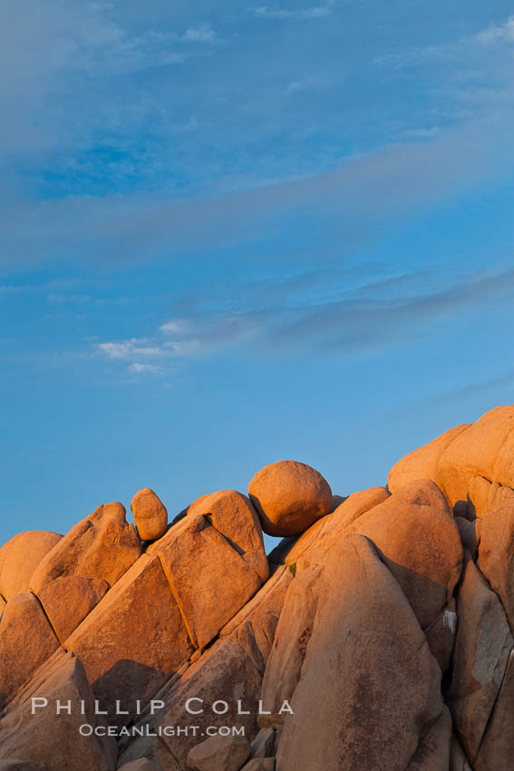 Boulders and sunset in Joshua Tree National Park.  The warm sunlight gently lights unusual boulder formations at Jumbo Rocks in Joshua Tree National Park, California. USA, natural history stock photograph, photo id 26764