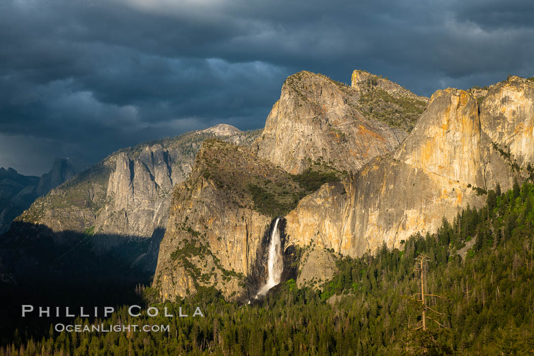 Bridalveil Falls and Cathedral Rocks, Sunset, Yosemite National Park. California, USA, natural history stock photograph, photo id 34543