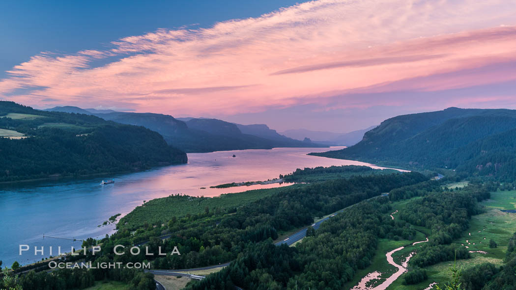 Columbia River viewed from Crown Point, sunset. Columbia River Gorge National Scenic Area, Oregon, USA, natural history stock photograph, photo id 28674