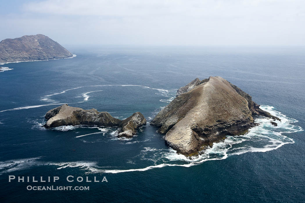 Middle Coronado Island, viewed from the north., natural history stock photograph, photo id 21323