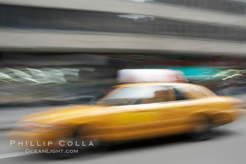 Crazy taxi ride through the streets of New York City. Manhattan, USA, natural history stock photograph, photo id 11190