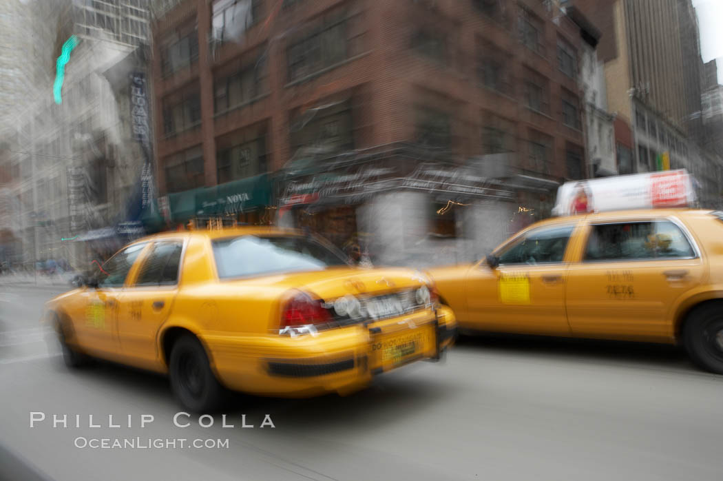 Crazy taxi ride through the streets of New York City. Manhattan, USA, natural history stock photograph, photo id 11191