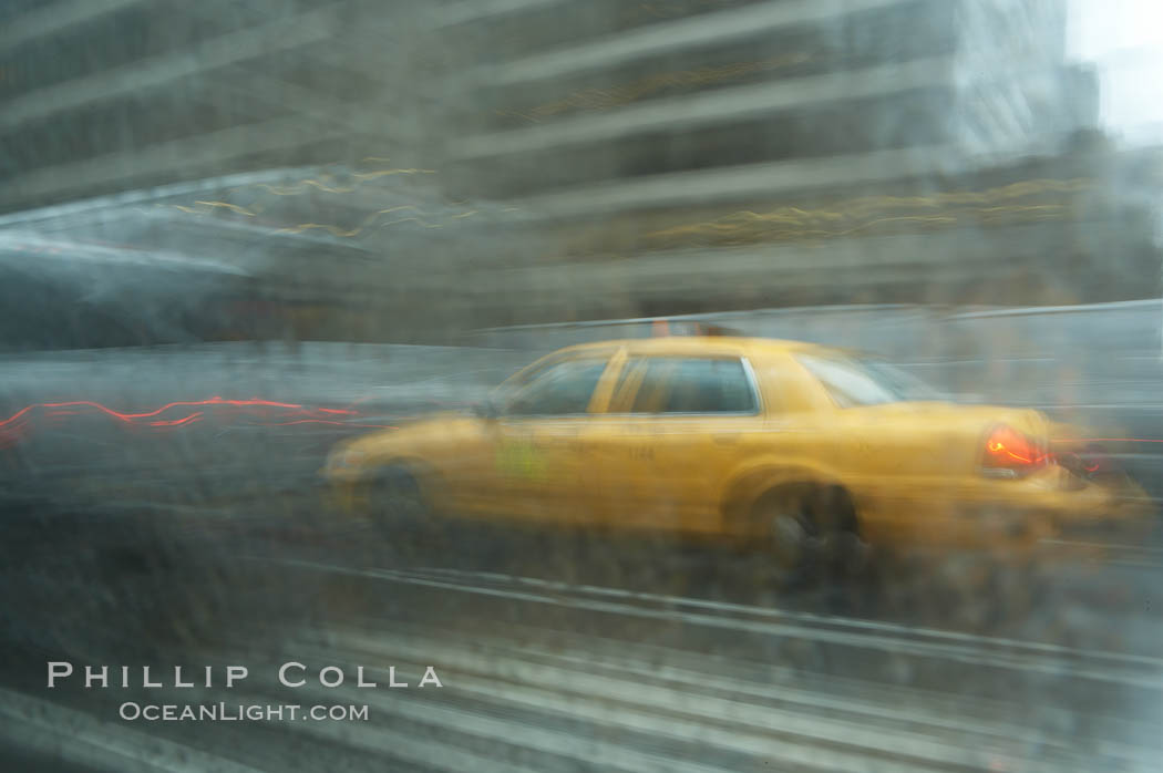 Crazy taxi ride through the streets of New York City. Manhattan, USA, natural history stock photograph, photo id 11195