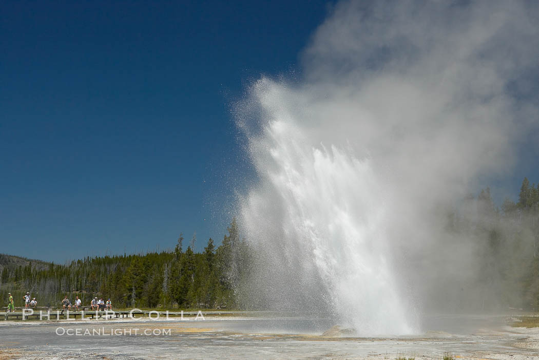 Photo of Daisy Geyser, Yellowstone National Park – Natural History