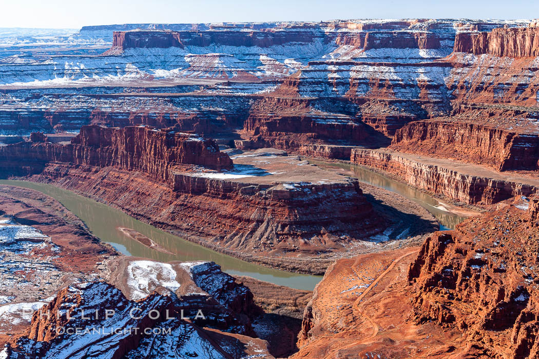 Dead Horse Point Overlook, with the Colorado River flowing 2,000 feet below.  300 million years of erosion has carved the expansive canyons, cliffs and walls below and surrounding Deadhorse Point. Deadhorse Point State Park, Utah, USA, natural history stock photograph, photo id 18092
