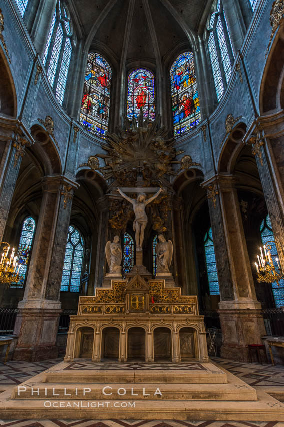 Eglise Saint-Merri. The Church of Saint-Merri is a small church in Paris, located on the busy street Rue Saint Martin, on the Right Bank. France, natural history stock photograph, photo id 28142