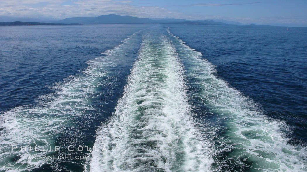 Ferry wake, enroute from Horseshoe Bay to Nanaimo, Vancouver Island, crossing the Strait of Georgia. British Columbia, Canada, natural history stock photograph, photo id 21194