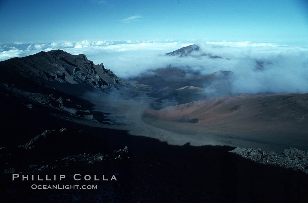 Haleakala volcano crater. Maui, Hawaii, USA, natural history stock photograph, photo id 05599