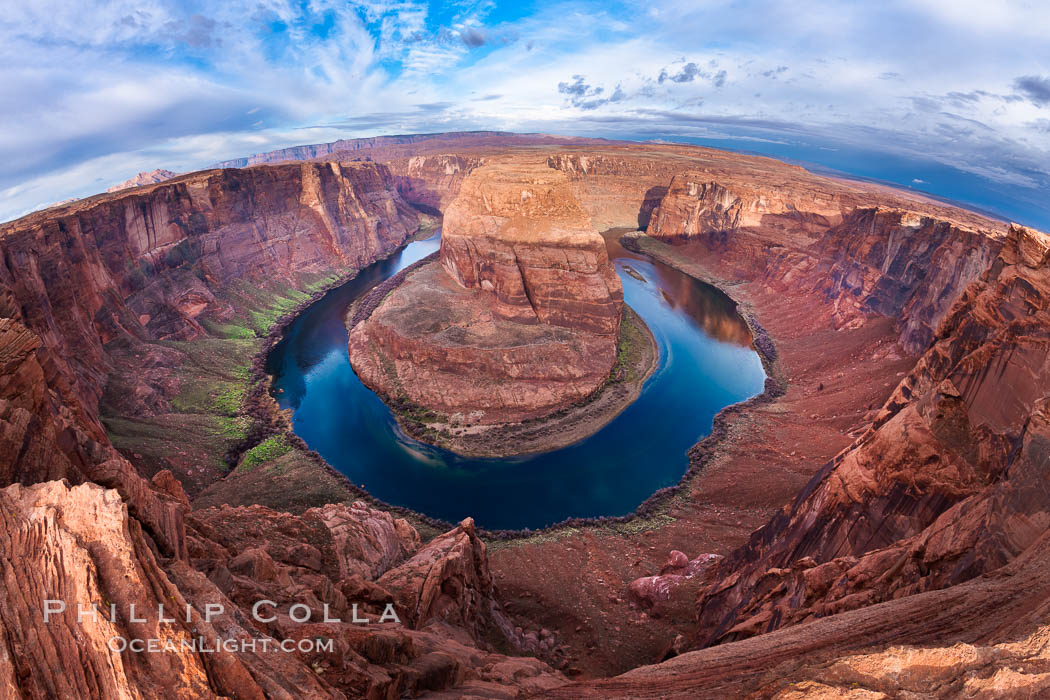 Horseshoe Bend. The Colorado River makes a 180-degree turn at Horseshoe Bend. Here the river has eroded the Navajo sandstone for eons, digging a canyon 1100-feet deep. Page, Arizona, USA, natural history stock photograph, photo id 26602