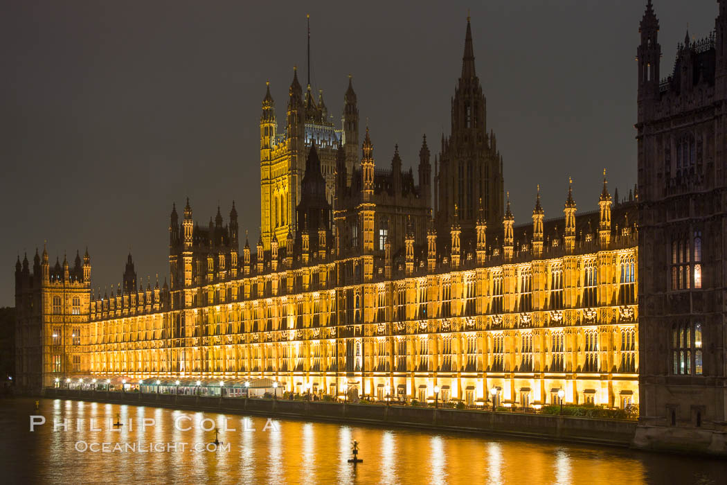 House of Parliment at Night. Houses of Parliment, London, United Kingdom, natural history stock photograph, photo id 28282