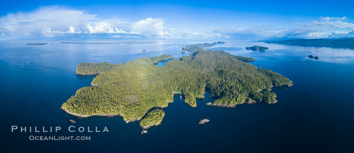 Hurst Island and Gods Pocket Provincial Park, aerial photo. Vancouver Island, British Columbia, Canada, natural history stock photograph, photo id 34481