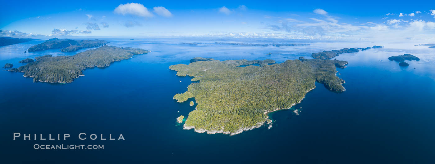 Hurst Island, Balaklava Island (left) and Gods Pocket Provincial Park, aerial photo. Vancouver Island, British Columbia, Canada, natural history stock photograph, photo id 34473