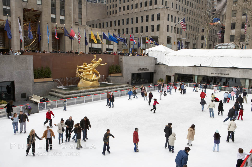 Ice skating at Rockefeller Center, winter. Manhattan, New York City, USA, natural history stock photograph, photo id 11178