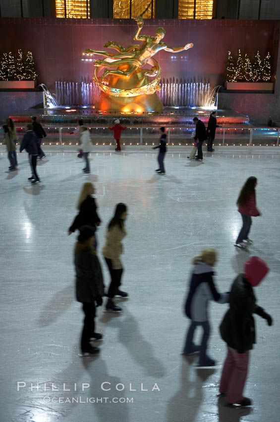 Ice skating at Rockefeller Center, winter. Manhattan, New York City, USA, natural history stock photograph, photo id 11179