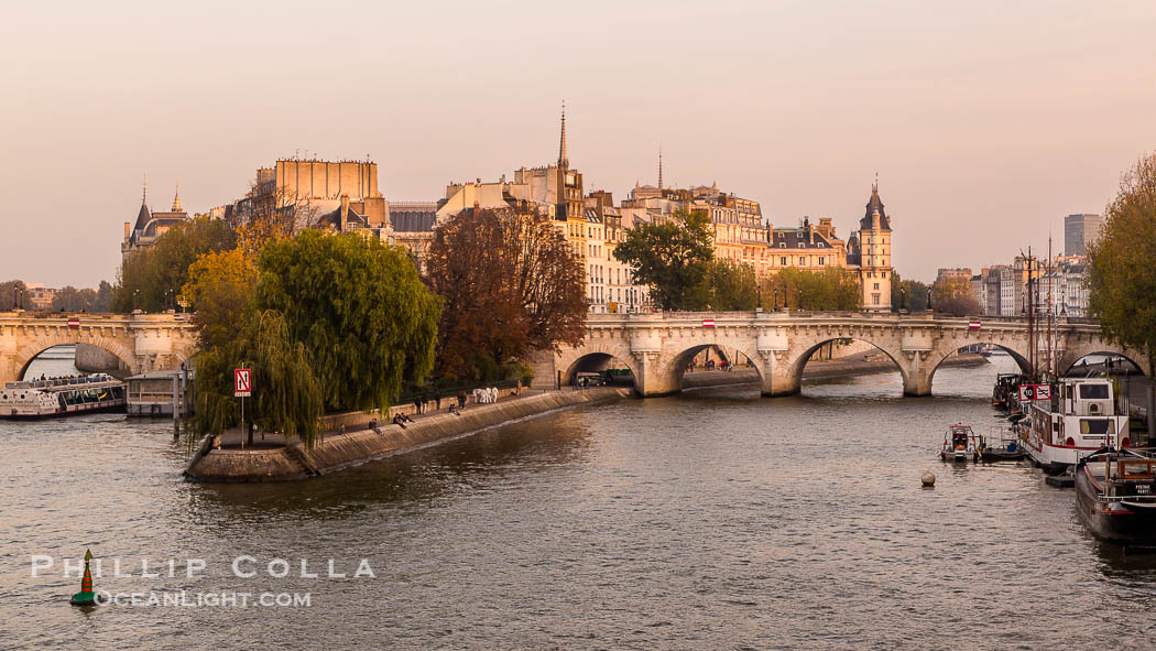 Ile de la Cite, one of two remaining natural islands in the Seine within the city of Paris It is the center of Paris and the location where the medieval city was refounded., natural history stock photograph, photo id 28239