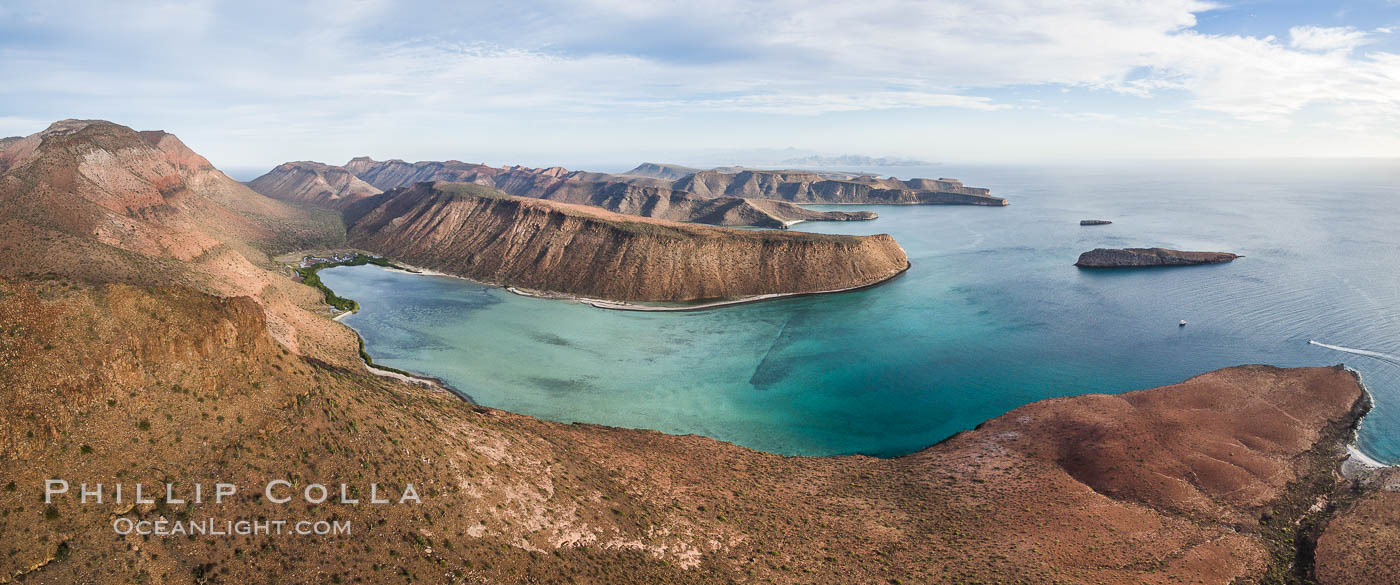 Isla Gallo and Playa Gallina, Isla Espiritu Santo, Sea of Cortez, Aerial Photo. Baja California, Mexico, natural history stock photograph, photo id 32468