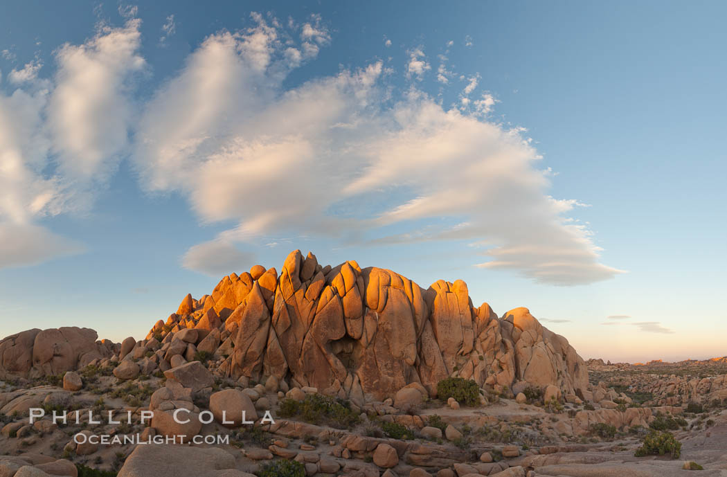 Sunset and boulders, Joshua Tree National Park.  Sunset lights the giant boulders and rock formations near Jumbo Rocks in Joshua Tree N.P. California, USA, natural history stock photograph, photo id 26785