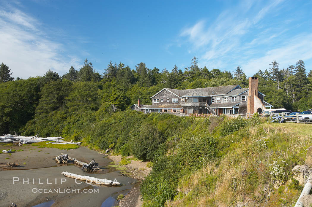 Kalaloch Lodge sits atop bluffs overlooking the Kalaloch River and Pacific Ocean. Olympic National Park, Washington, USA, natural history stock photograph, photo id 13782