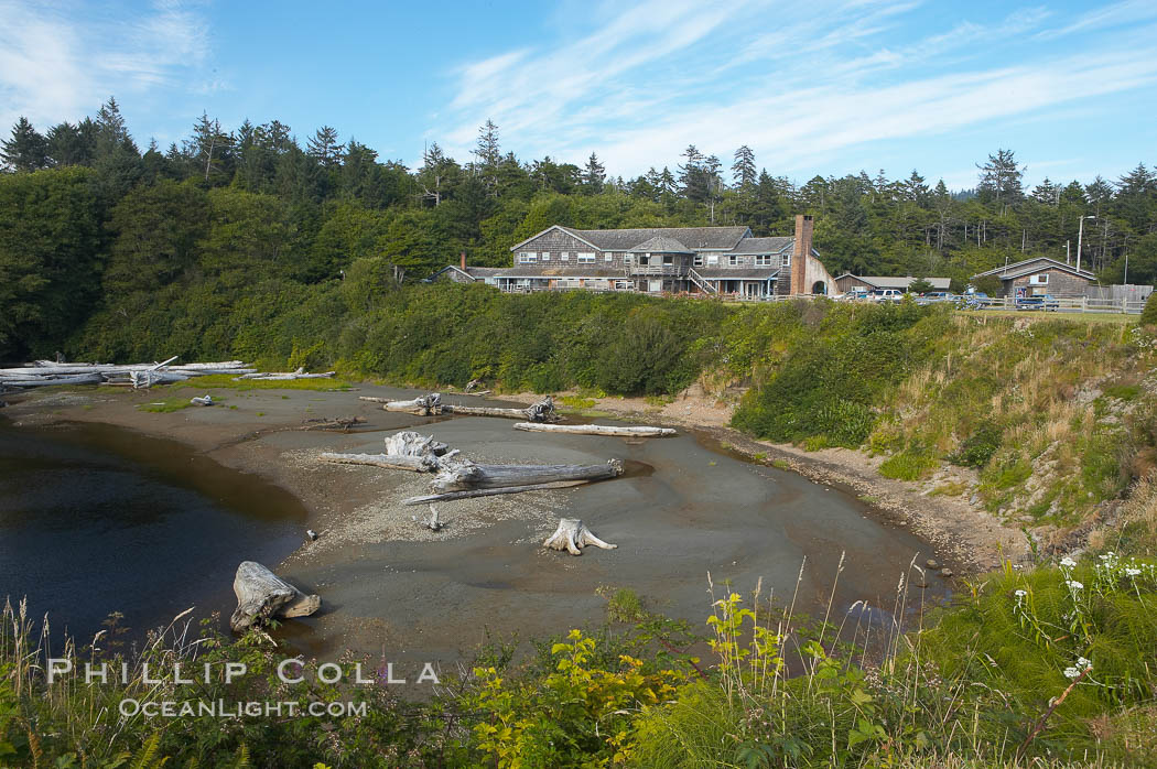 Kalaloch Lodge sits atop bluffs overlooking the Kalaloch River and Pacific Ocean. Olympic National Park, Washington, USA, natural history stock photograph, photo id 13784