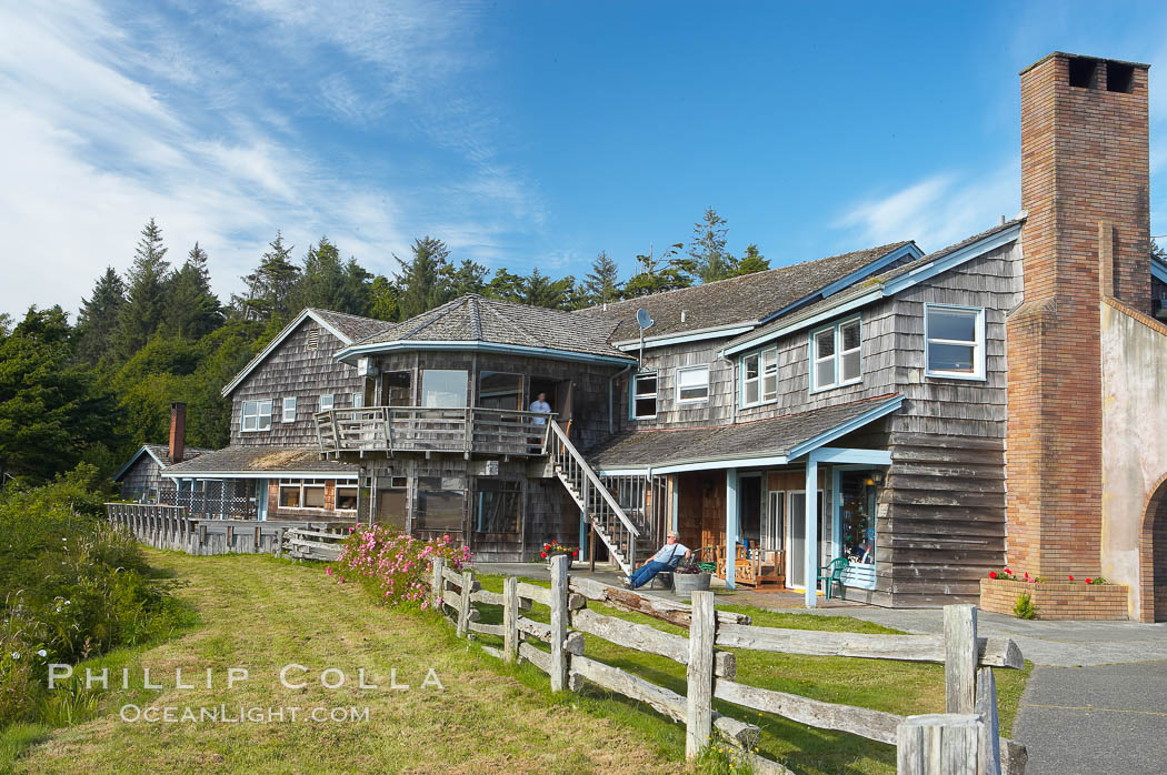 Kalaloch Lodge sits atop bluffs overlooking the Kalaloch River and Pacific Ocean. Olympic National Park, Washington, USA, natural history stock photograph, photo id 13783