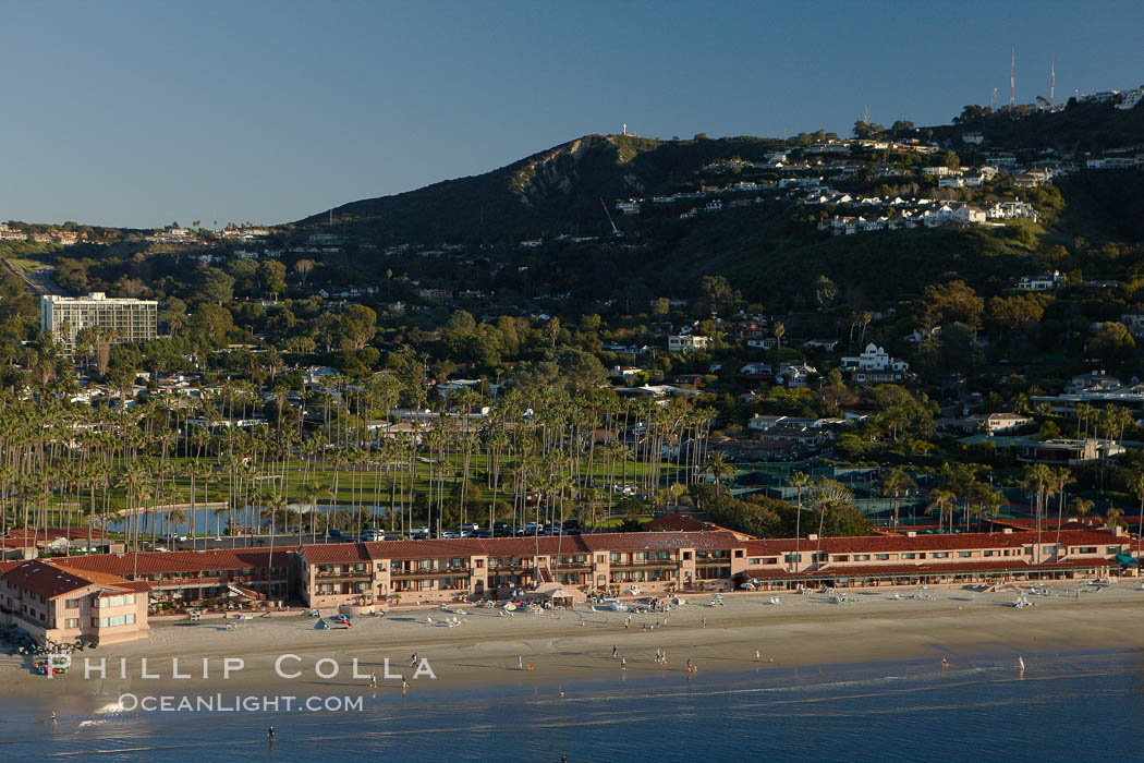 La Jolla Beach and Tennis Club, located on La Jolla Shores Beach with Mount Soledad rises in the background. California, USA, natural history stock photograph, photo id 22321