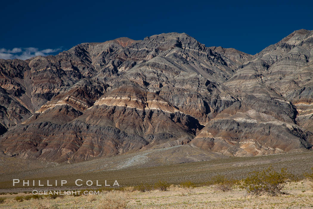 Last Chance Mountains rise above the Eureka Valley. Death Valley National Park, California, USA, natural history stock photograph, photo id 25280
