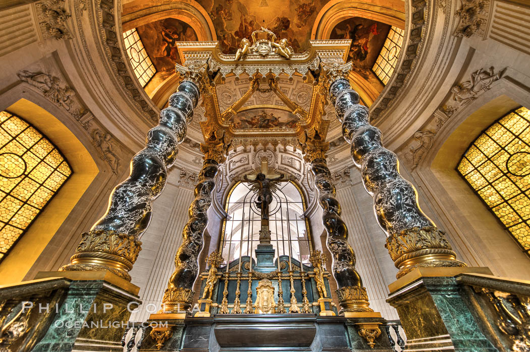 Les Invalides, officially known as L'Hotel national des Invalides (The National Residence of the Invalids), is a complex of buildings in the 7th arrondissement of Paris, France, containing museums and monuments, all relating to the military history of France, as well as a hospital and a retirement home for war veterans, the building's original purpose. Hotel National des Invalides, natural history stock photograph, photo id 28121