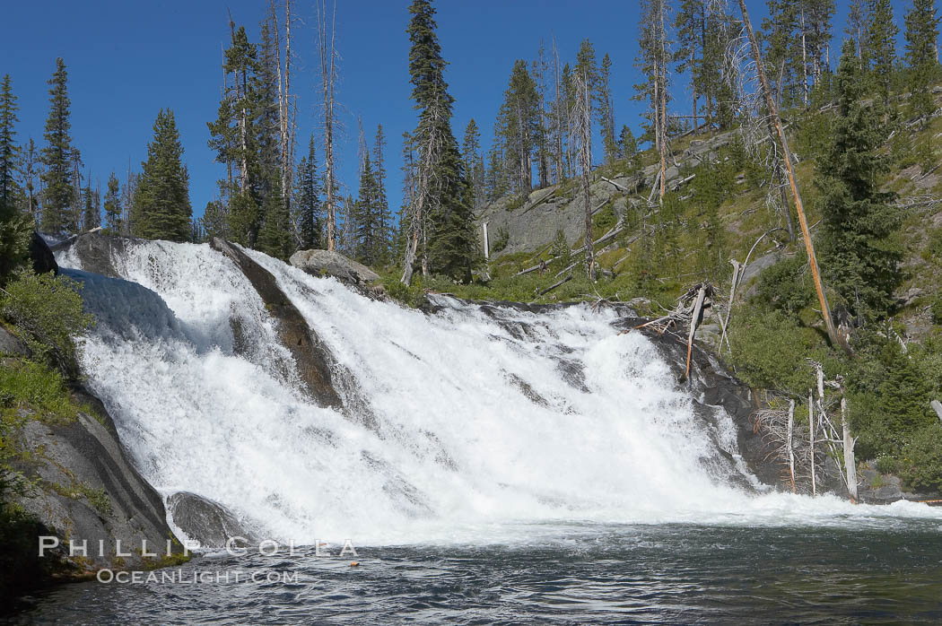 Lewis Falls drops 30 feet on the Lewis River, near the south entrance to Yellowstone National Park. Wyoming, USA, natural history stock photograph, photo id 13294