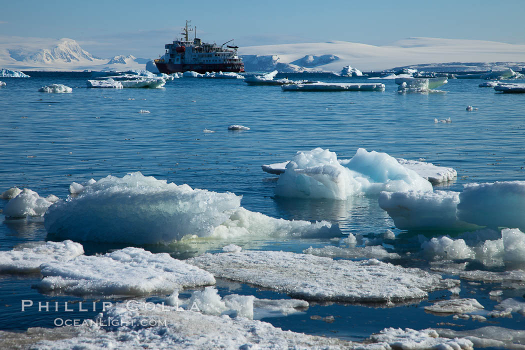 Loose pack ice along the shore of Devil Island. Antarctic Peninsula, Antarctica, natural history stock photograph, photo id 24882