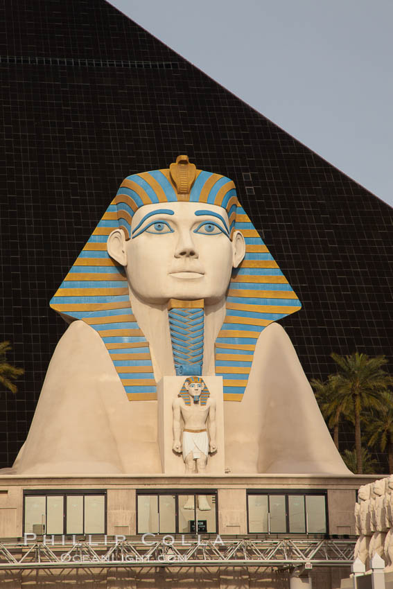 Egyptian Sphinx, replica, front entrance of the Luxor Hotel in Las Vegas. Nevada, USA, natural history stock photograph, photo id 25219