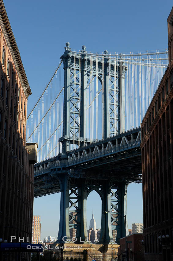 Manhattan Bridge viewed from Brooklyn. New York City, USA, natural history stock photograph, photo id 11052