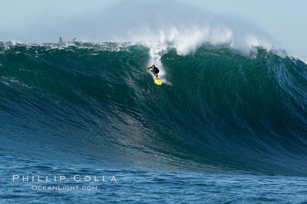 Carlos Burle, Mavericks, wipeout (sequence) during the freesurf break before the final round, February 7, 2006. Half Moon Bay, California, USA, natural history stock photograph, photo id 15351