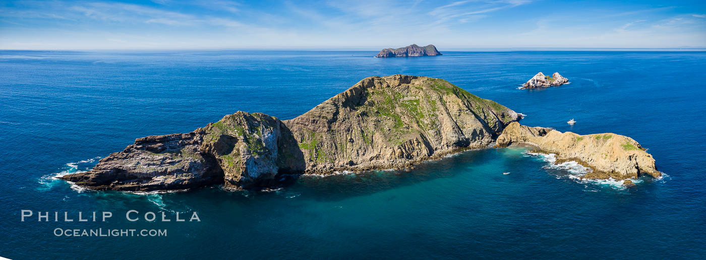 Middle Coronado Island, aerial photo. Coronado Islands (Islas Coronado), Baja California, Mexico, natural history stock photograph, photo id 35106