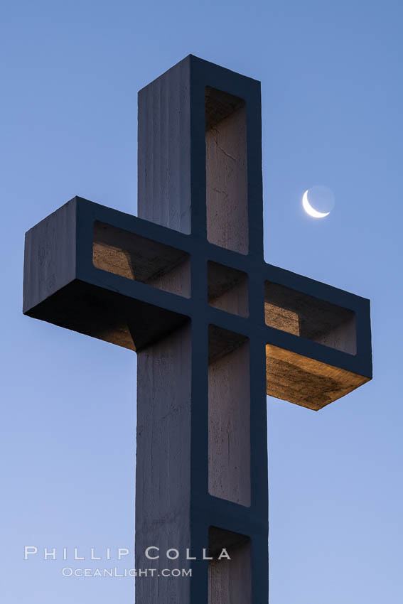 Moon over The Mount Soledad Cross, a landmark in La Jolla, California. The Mount Soledad Cross is a 29-foot-tall cross erected in 1954. USA, natural history stock photograph, photo id 36694