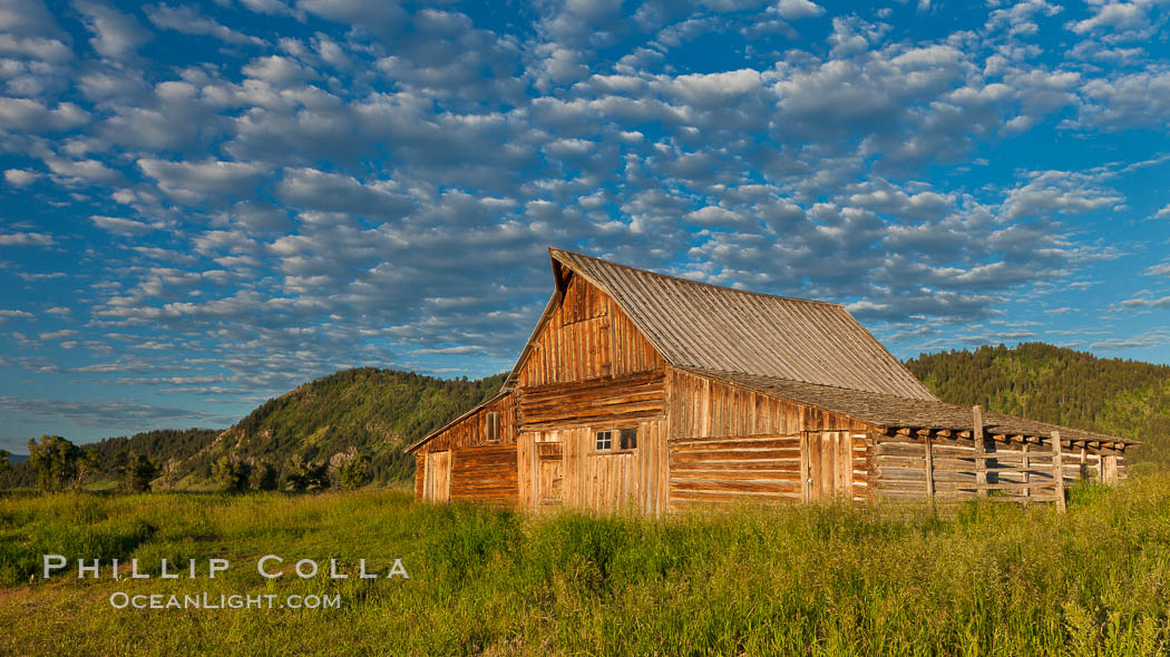 T.A. Moulton barn with Teton Range, on Mormon Row in Grand Teton National Park, Wyoming