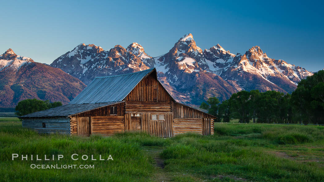 T.A. Moulton barn with Teton Range, on Mormon Row in Grand Teton National Park, Wyoming