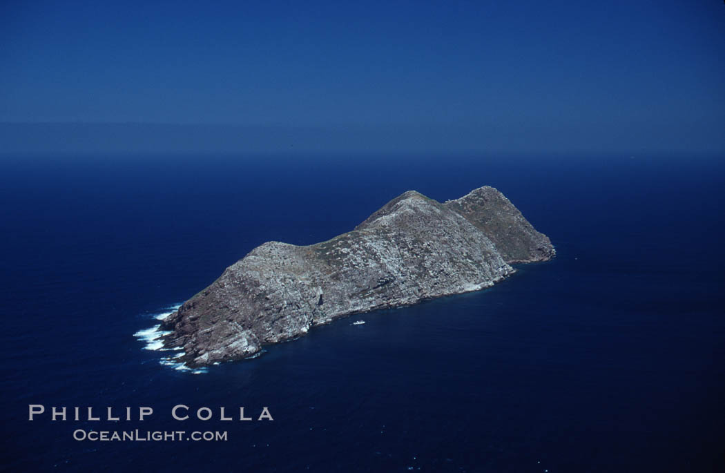 North Coronado Island, viewed from south. Coronado Islands (Islas Coronado), Baja California, Mexico, natural history stock photograph, photo id 05493