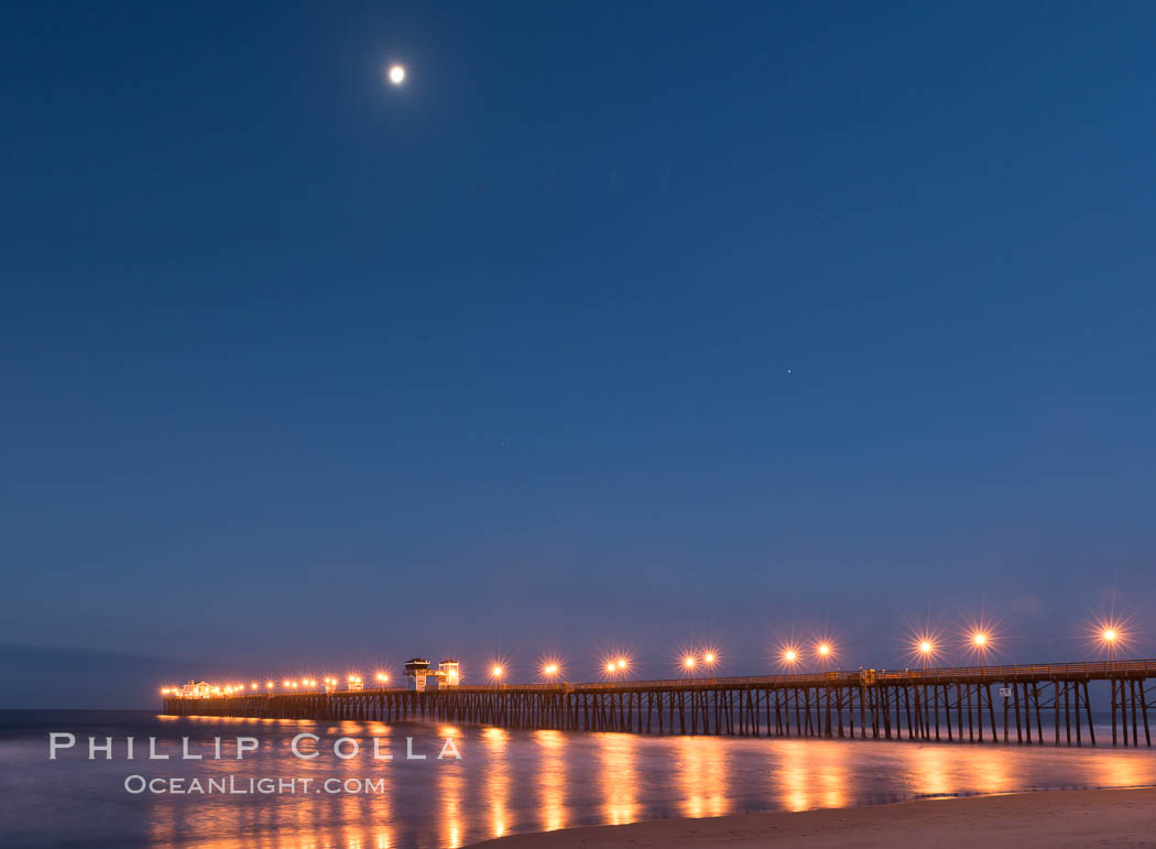 Full Moon over Oceanside Pier at Dawn. California, USA, natural history stock photograph, photo id 28875