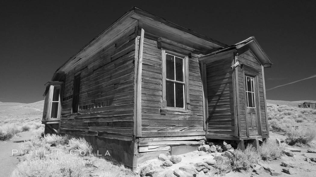 Old wooden home., natural history stock photograph, photo id 23312