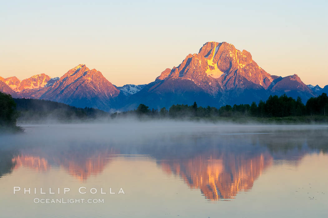 Mount Moran rises above the Snake River at Oxbow Bend, Grand Teton National Park, Wyoming