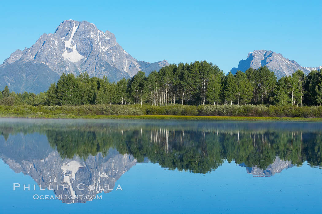 Mount Moran rises above the Snake River at Oxbow Bend, Grand Teton National Park, Wyoming