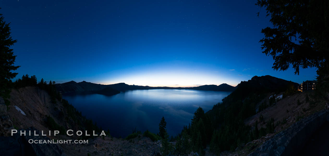 Panoramic picture of Crater Lake at dawn, sunrise, morning, panorama of Crater Lake National Park. Oregon, USA, natural history stock photograph, photo id 28649