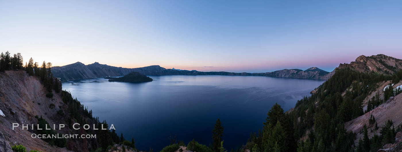 Panoramic picture of Crater Lake at dawn, sunrise, morning, panorama of Crater Lake National Park. Oregon, USA, natural history stock photograph, photo id 28657