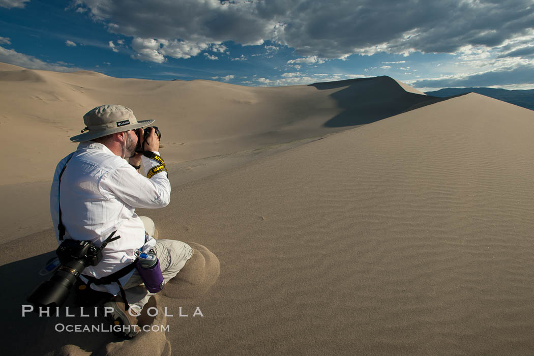 Photographer at Eureka Valley Sand Dunes. Eureka Dunes, Death Valley National Park, California, USA, natural history stock photograph, photo id 25373