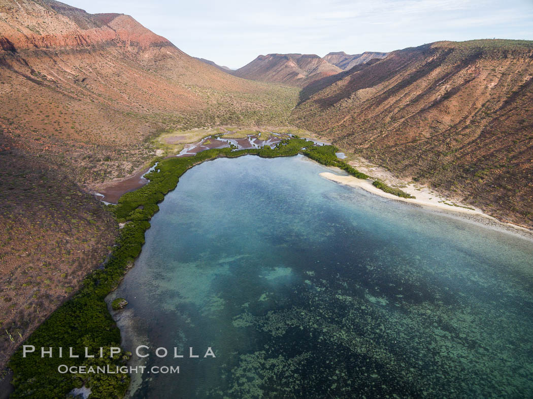Playa Gallina and arroyo on Isla Espiritu Santo, Sea of Cortez, Aerial Photo. Baja California, Mexico, natural history stock photograph, photo id 32470