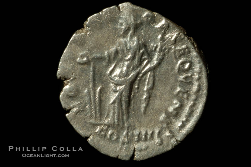 Roman emperor Antonius Pius (138-161 A.D.), depicted on ancient Roman coin (silver, denom/type: Denarius)., natural history stock photograph, photo id 06553